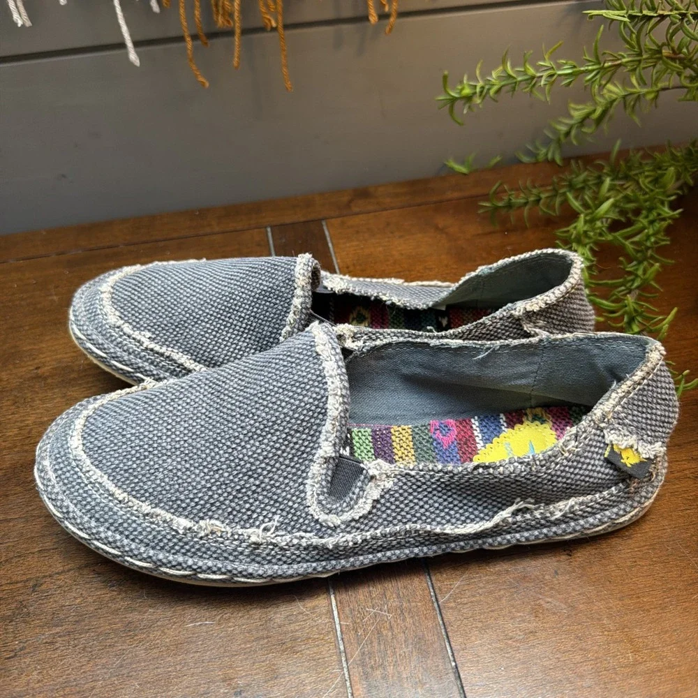 Rocket Dog Low Top Casual Espadrilles Shoes Women Size 6.5 Slip On Grey Blue